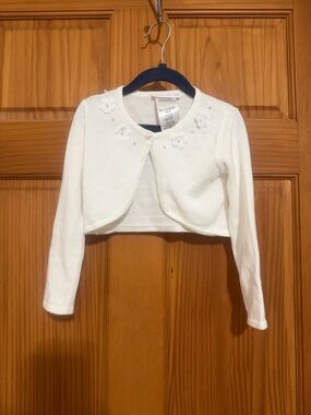 Bonnie Jean Toddler White Flower Embellished Cropped Cardigan Shrug 3t